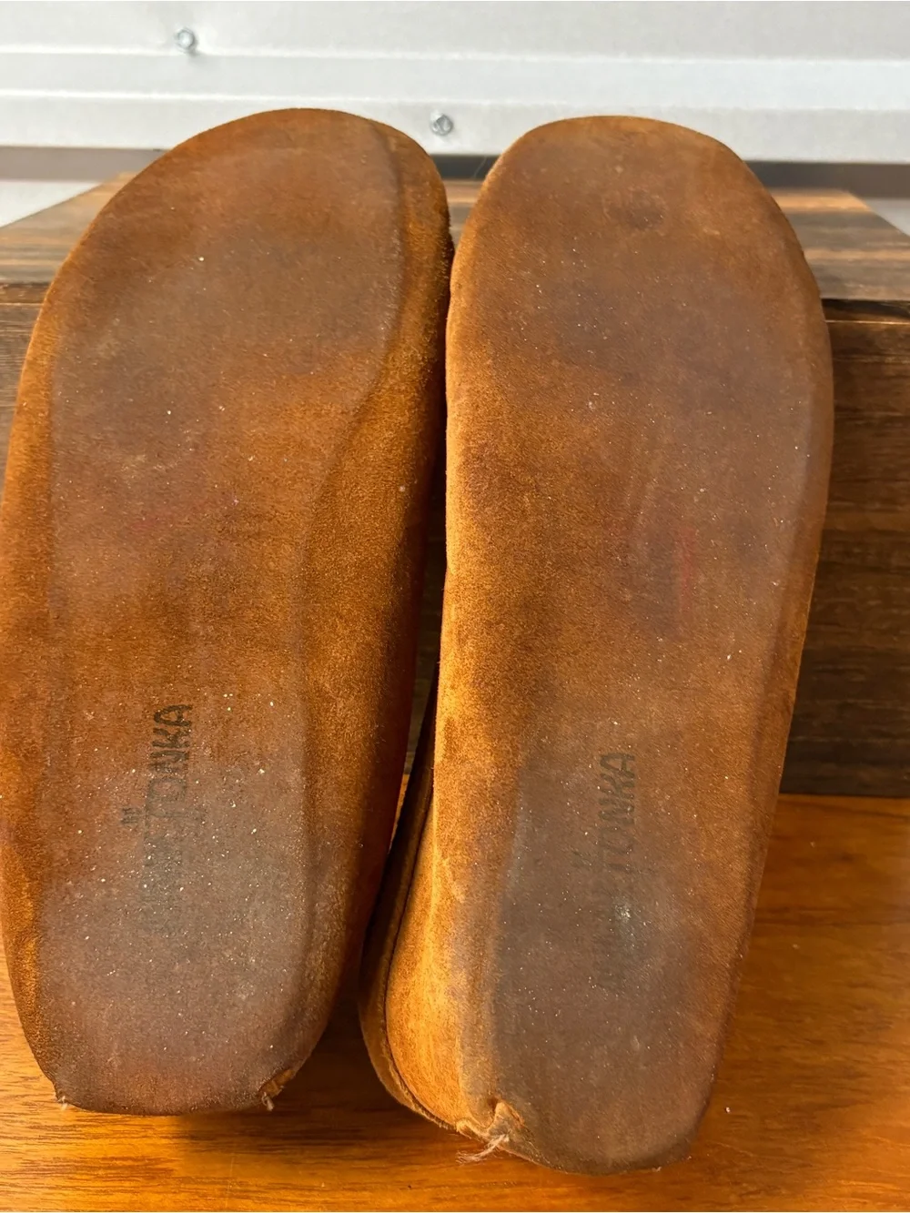 Minnetonka men brown